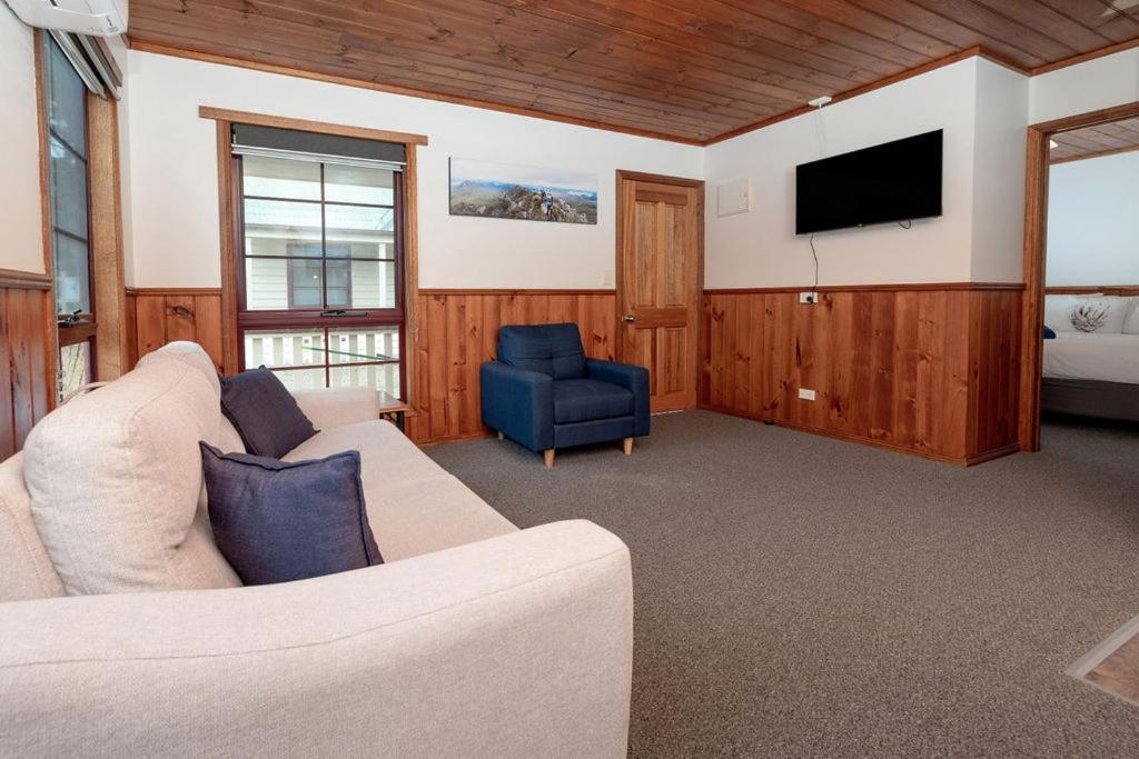 Kitty'S Cottages - Managed By Big4 Strahan Holiday Retreat Extérieur photo