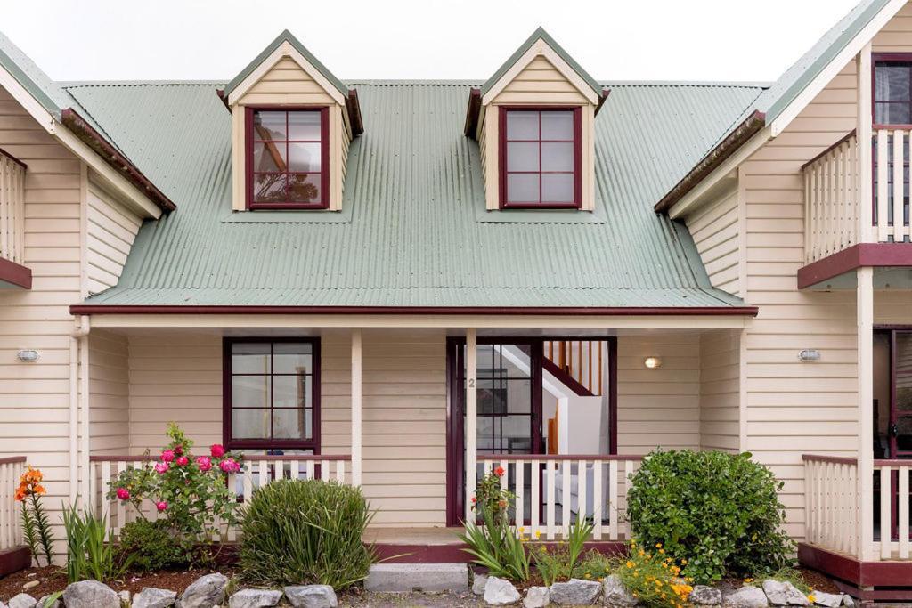 Kitty'S Cottages - Managed By Big4 Strahan Holiday Retreat Extérieur photo