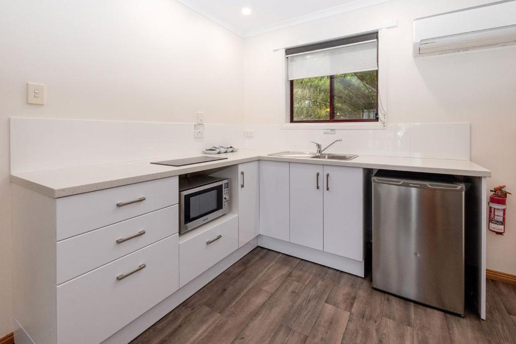 Kitty'S Cottages - Managed By Big4 Strahan Holiday Retreat Extérieur photo