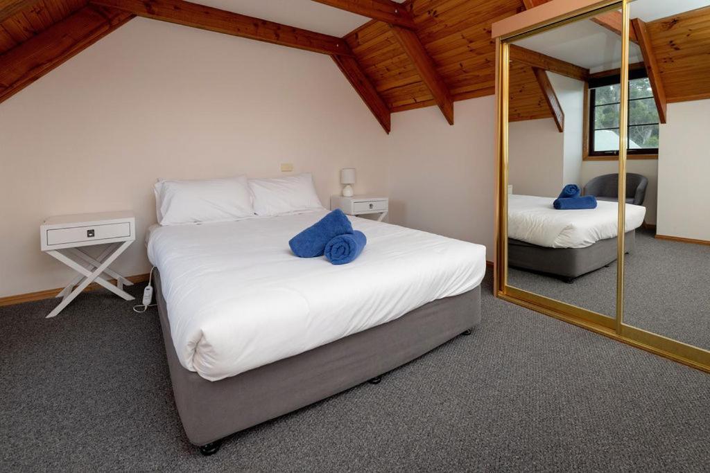 Kitty'S Cottages - Managed By Big4 Strahan Holiday Retreat Extérieur photo